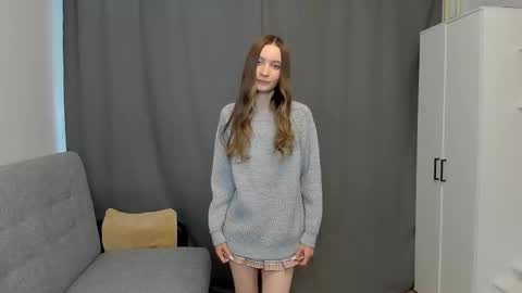 Snapshot of luminaya chatting on 02/11/26, 01:49 Naya online show from 02/11/26, 01:49