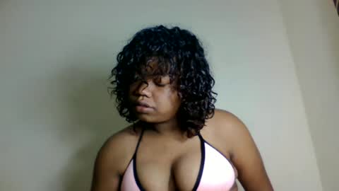 Snapshot of lumira_belle chatting on 06/28/26, 10:54 lumira_belle online show from 06/28/26, 10:54