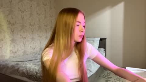 Sia online show from 01/06/26, 06:33