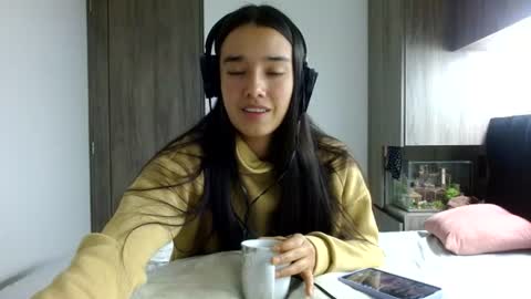 Snapshot of luna777__777 chatting on 06/16/26, 11:24 luna online show from 06/16/26, 11:24
