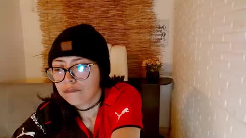 Luna online show from 03/03/25, 04:25