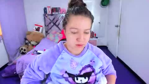 luna_analya online show from 04/15/26, 03:08