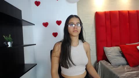 Luna And Titan  online show from 02/23/26, 04:21