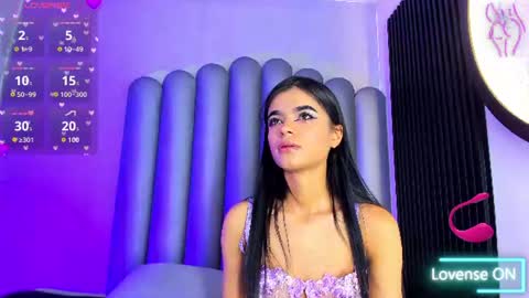 luna_bella_23 online show from 06/18/26, 03:07