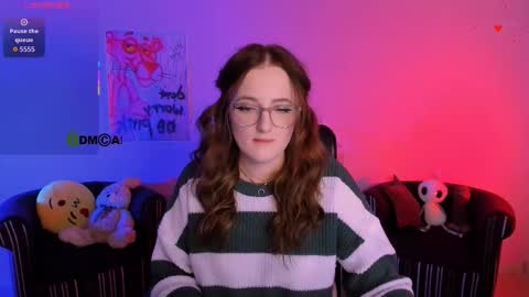 luna_berryy online show from 01/06/26, 08:56