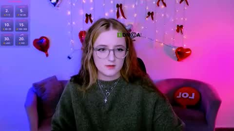 luna_berryy online show from 03/17/26, 08:23