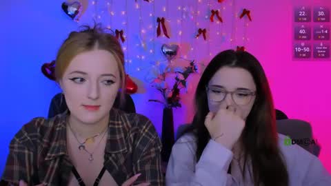 luna_berryy online show from 04/18/26, 06:56