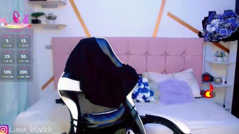 Luna online show from 11/08/25, 09:13