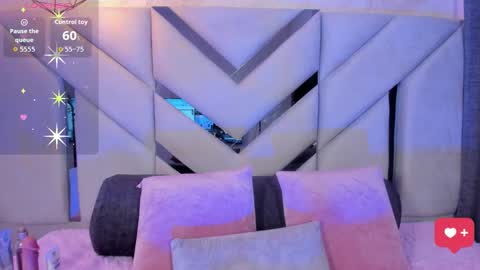  Luna  online show from 02/26/26, 02:43