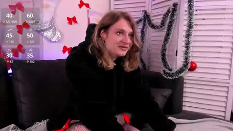 Snapshot of luna_bunnie chatting on 01/08/26, 12:40 Luna online show from 01/08/26, 12:40