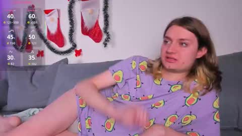 Snapshot of luna_bunnie chatting on 01/11/26, 12:32 Luna online show from 01/11/26, 12:32