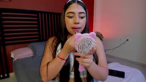 luna_cute14 online show from 07/08/26, 07:40