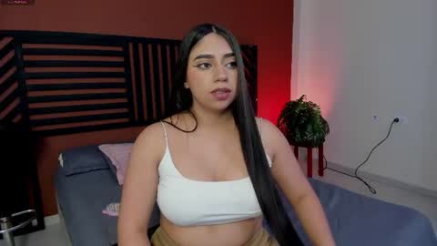 luna_cute14 online show from 07/11/26, 07:49