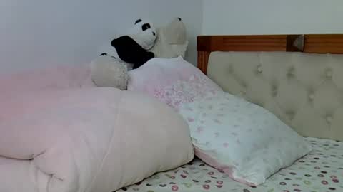 Snapshot of luna_empress chatting on 06/01/26, 09:16 maskedmalkia online show from 06/01/26, 09:16