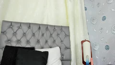 Snapshot of luna_evaa chatting on 01/24/25, 06:25 Luna Eva online show from 01/24/25, 06:25