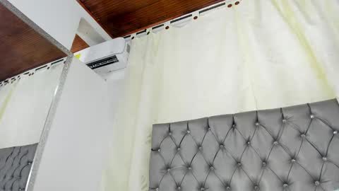 Snapshot of luna_evaa chatting on 02/10/25, 05:41 Luna Eva online show from 02/10/25, 05:41