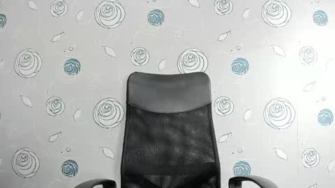 Snapshot of luna_evaa chatting on 02/10/25, 08:42 Luna Eva online show from 02/10/25, 08:42