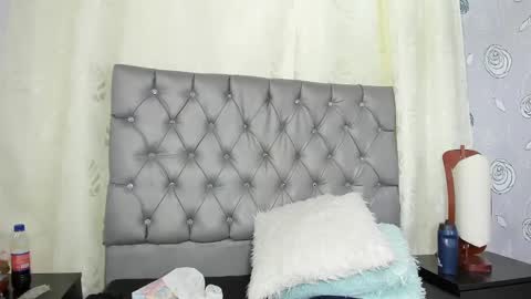 Snapshot of luna_evaa chatting on 03/10/25, 05:50 Luna Eva online show from 03/10/25, 05:50