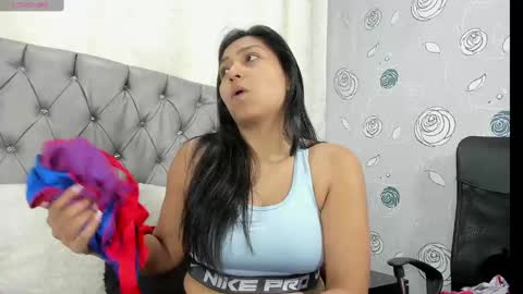 Snapshot of luna_evaa chatting on 10/10/25, 02:38 Luna Eva online show from 10/10/25, 02:38