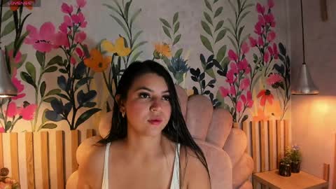 Snapshot of luna_ferrari chatting on 04/25/26, 11:35 luna_ferrari online show from 04/25/26, 11:35
