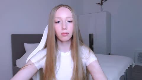 Luna online show from 11/06/25, 07:59