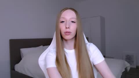 Luna online show from 02/17/26, 09:10