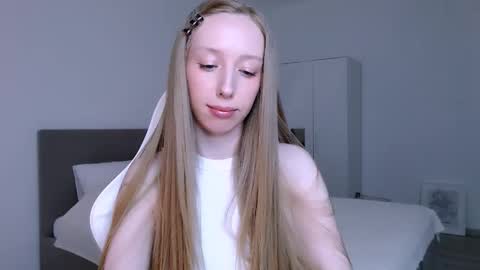 Luna online show from 02/18/26, 09:00