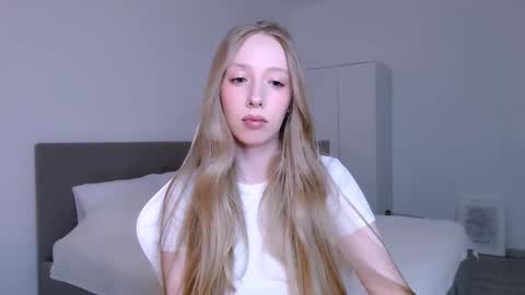 Luna online show from 02/19/26, 09:55