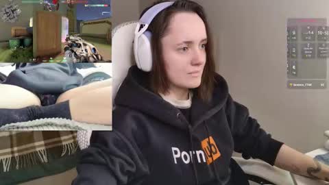 luna_loveeee online show from 09/18/25, 04:25