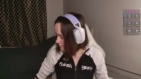 luna_loveeee online show from 10/26/25, 03:45