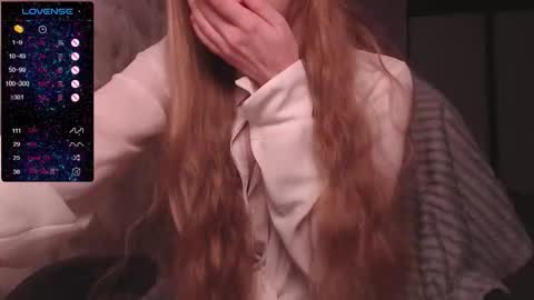 Snapshot of luna_loveisgood chatting on 09/18/25, 11:56 Luna online show from 09/18/25, 11:56