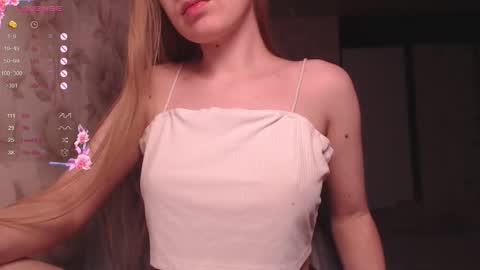 Luna online show from 11/07/25, 10:37