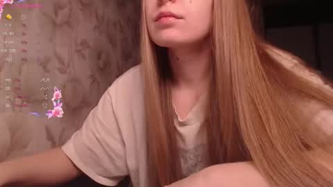 Snapshot of luna_loveisgood chatting on 02/05/26, 08:02 Luna online show from 02/05/26, 08:02