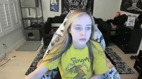 Luna online show from 02/16/26, 03:19