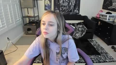 Luna online show from 03/07/26, 05:32