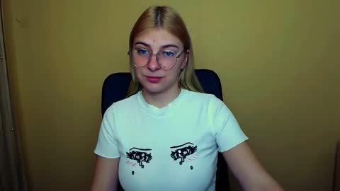 Luna online show from 01/10/25, 08:07