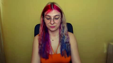 Luna online show from 02/25/25, 12:24