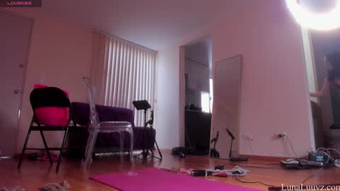 Luna Luuvz online show from 09/17/25, 11:17