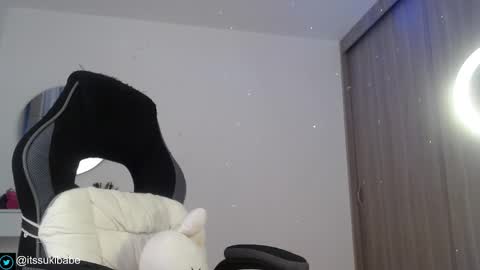 Luna online show from 11/20/25, 09:14