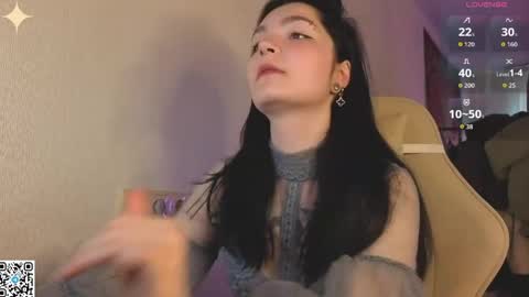 Snapshot of luna_moon13 chatting on 04/13/26, 12:49 Luna online show from 04/13/26, 12:49