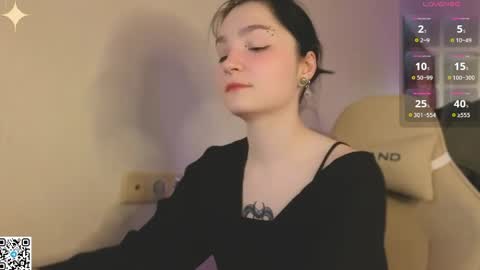 Snapshot of luna_moon13 chatting on 04/23/26, 02:24 Luna online show from 04/23/26, 02:24