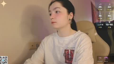 Snapshot of luna_moon13 chatting on 05/02/26, 01:21 Luna online show from 05/02/26, 01:21