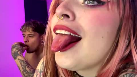 luna_rayy online show from 10/09/25, 04:54