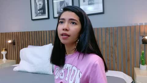 LUNA  online show from 12/17/25, 01:39