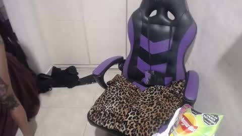 Luna online show from 01/02/25, 10:16