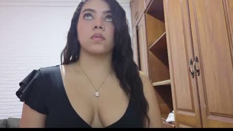 luna_rousse26 online show from 07/24/26, 01:53
