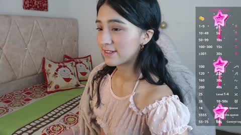 luna_roussee online show from 01/22/25, 10:26