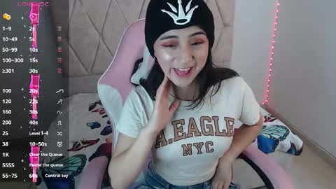 luna_roussee online show from 03/01/25, 06:32