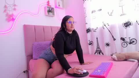 luna online show from 10/04/25, 09:46