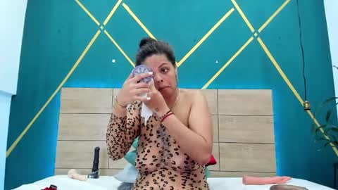 Luna online show from 03/05/25, 08:10